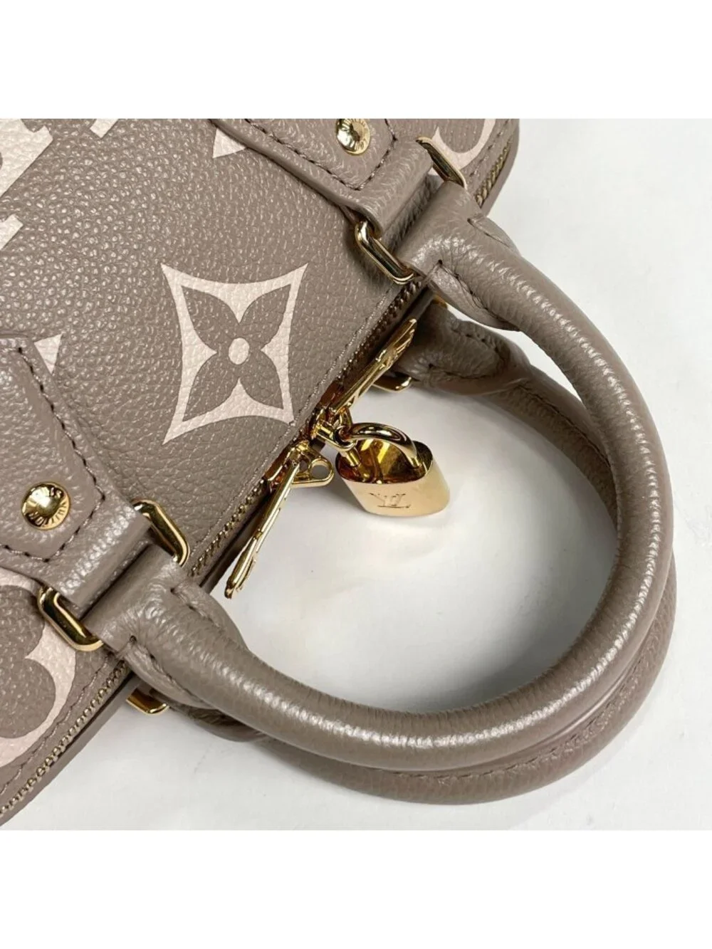 Louis Vuitton Speedy Bandouliere 20 2-Way Shoulder Bag Bicolor Monogram